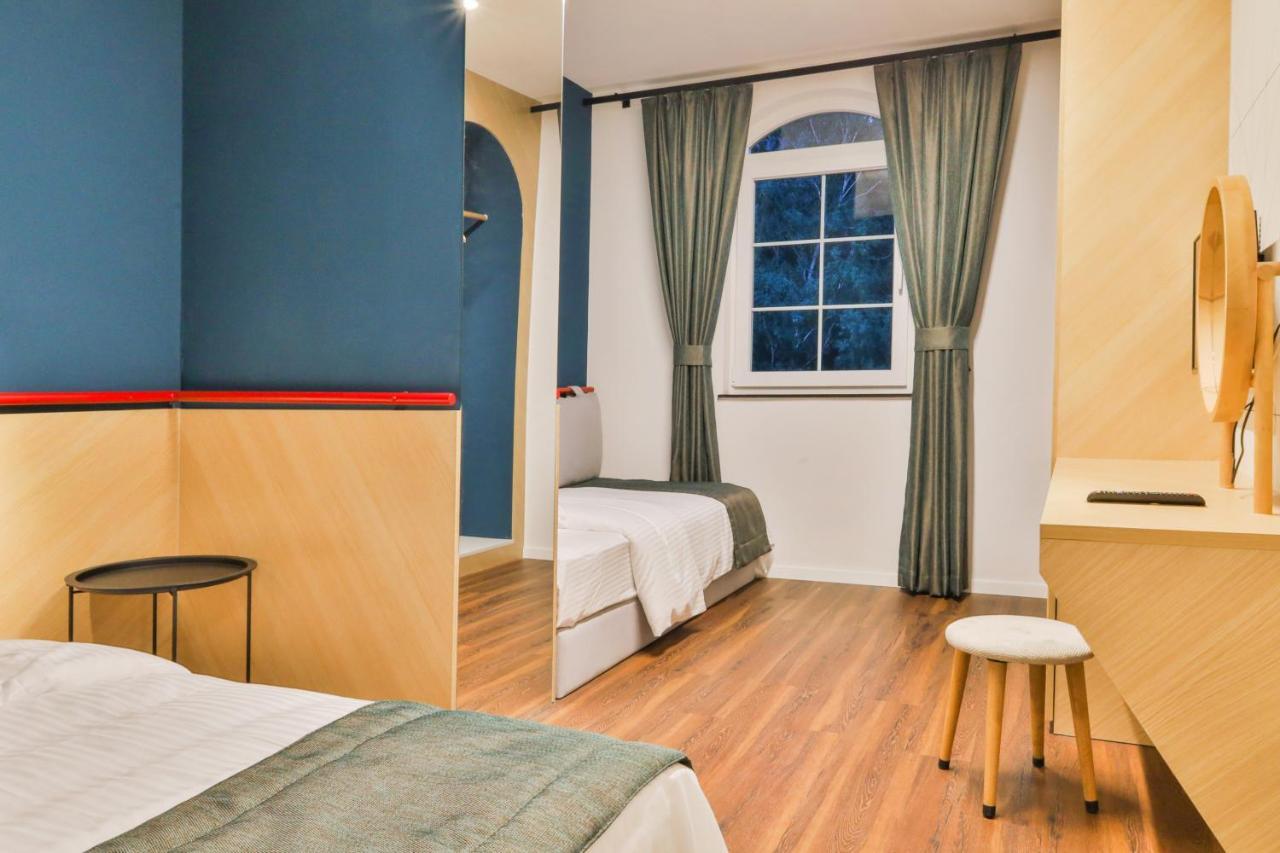 Benelux Hotel ペーチ エクステリア 写真